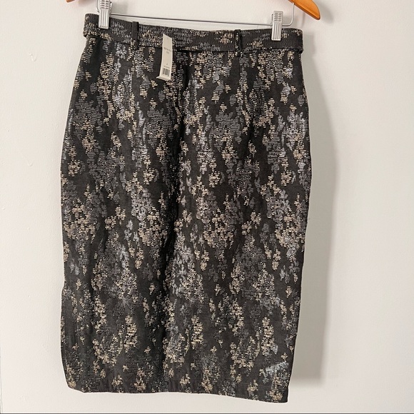 Banana Republic Jacquard 
Gorgeous BR metallic skirt in dark taupe/grey - Picture 5 of 8